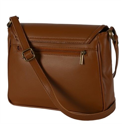 Дамска чанта от естествена кожа в кафяв цвят. Код: EK57