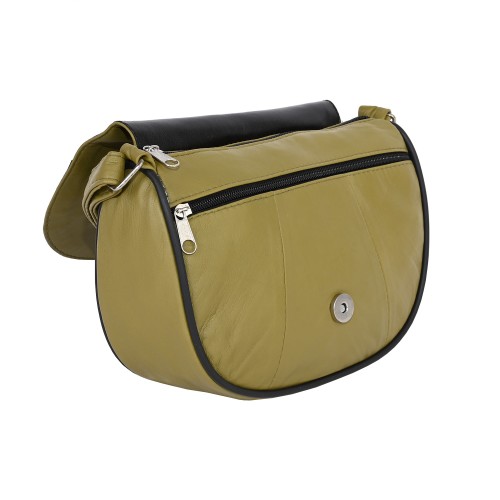 Код: P001 Дамска чанта от естествена кожа направена от парчета в зелен цвят