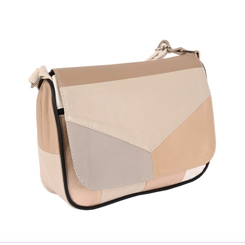 Дамска чанта от естествена кожа направена от парчета в светли цветове. Код: P003