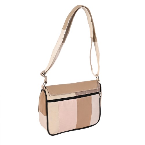 Дамска чанта от естествена кожа направена от парчета в светли цветове. Код: P003