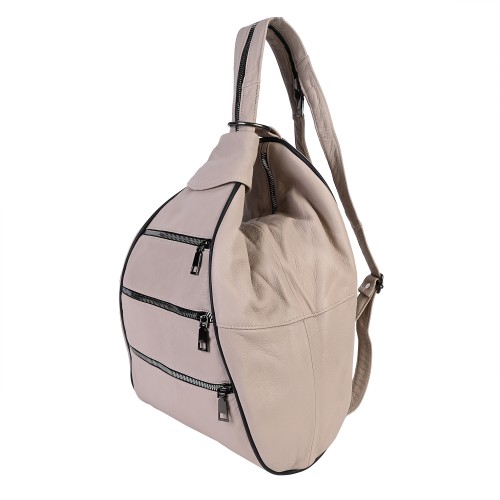 Дамска раница/чанта от естествена кожа направена от парчета в бежов цвят. Код: P005