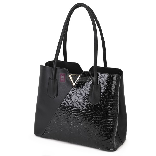 Елегантна дамска чанта от висококачествена еко кожа в черен цвят. Код: T44V-1