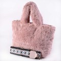 Дамска чанта от качествен плюш в розов цвят. Код: PL13