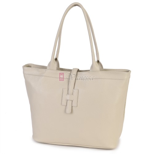 Дамска чанта от естествена кожа в светлобежов цвят. Код: 61S.D