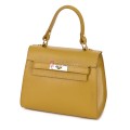 Елегантна, малка дамска чанта от естествена кожа, в жълт цвят. Код: EKM59