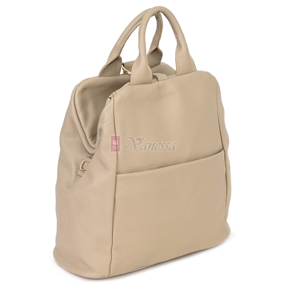 Дамска раница от естествена кожа, в бежов цвят. Код: EKR66