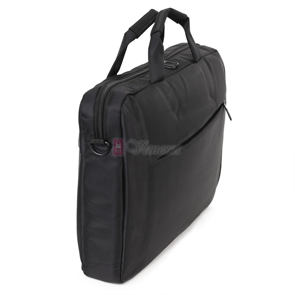 Голяма мъжка чанта от текстил в черен цвят. Код: MT