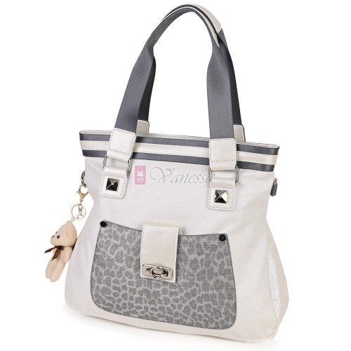 Голяма дамска чанта от висококачествена еко кожа, в бял цвят. Код: K003