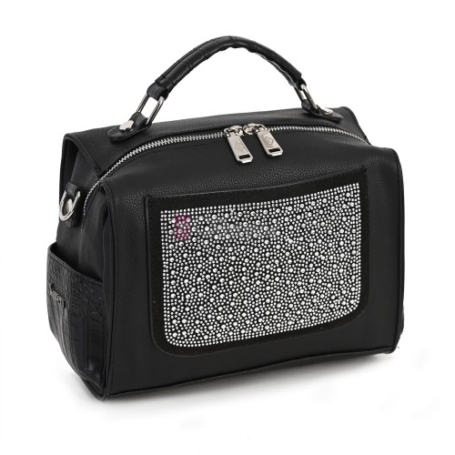  Дамска чанта от екологична кожа в черен цвят. Код: APK045