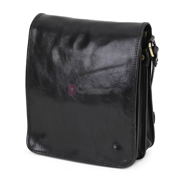 Мъжка чанта от естествена кожа, в черен цвят. Код: EKM-2