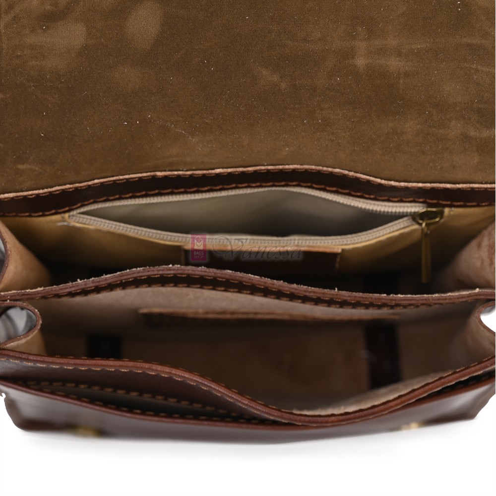 Мъжка чанта от естествена кожа, в тъмнокафяв цвят. Код: EKM-2