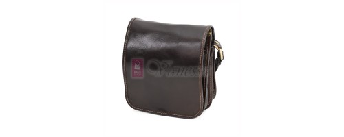 Малка мъжка чанта от естествена кожа, в тъмнокафяв цвят. Код: EKM-3