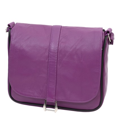 Дамска чанта от естествена кожа направена от парчета в лилав цвят. Код: P002