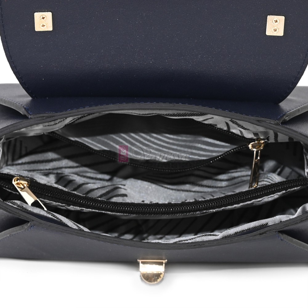 Малка дамска чанта от висококачествена еко кожа в тъмносин цвят. Код: TOKIM