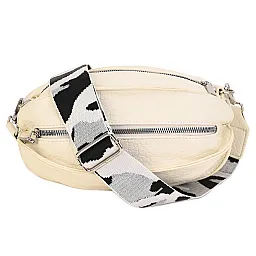 Дамска чанта през рамо от висококачествена еко кожа в светлобежов цвят. Модел: 0374